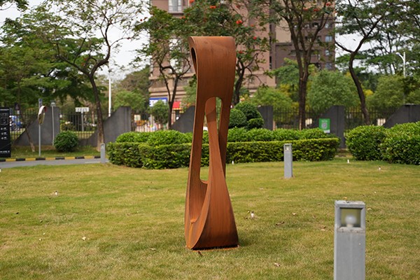 Twisted Infinity Corten Steel Sculpture For Outdoor Landscapes